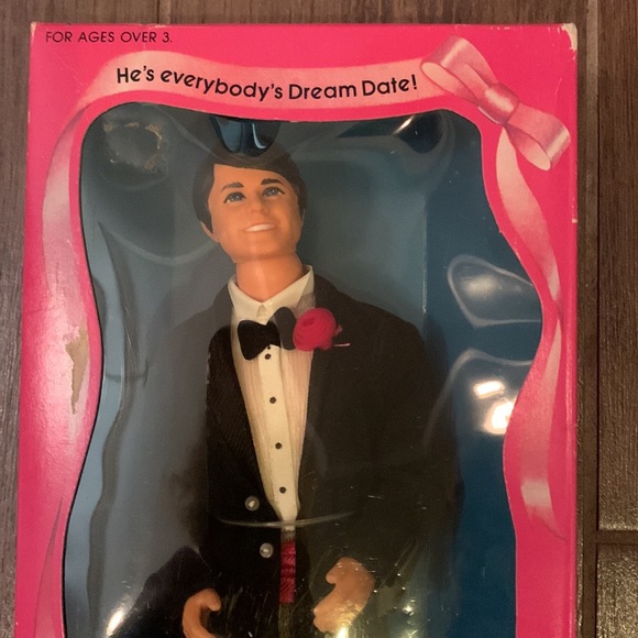 VERY RARE Vintage 1982 Dream Date Ken. New in box; never opened. - Picture 2 of 9